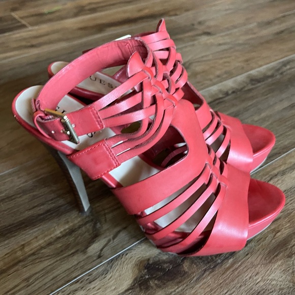 Guess red Leather strappy pumps Sz 7.5 heels - Picture 3 of 12